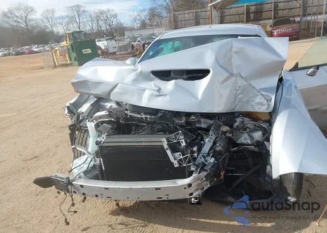 2022 Dodge Challenger Gt z USA, uszkodzony, nr VIN 2C3CDZJG9NH230046
